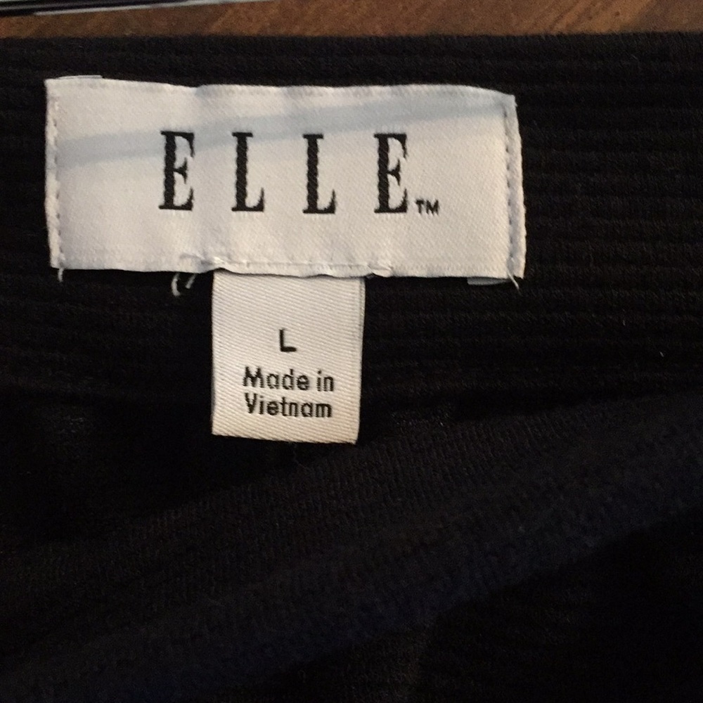 Elle 🌹 2 piece suit skirt and Sweater jacket set - Picture 5 of 16